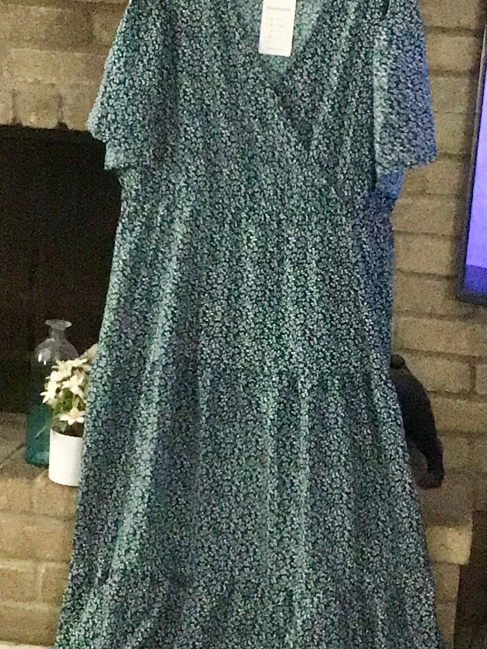 YESFASHION Plus Size 4X Floral V-Neck Ruffle Dress